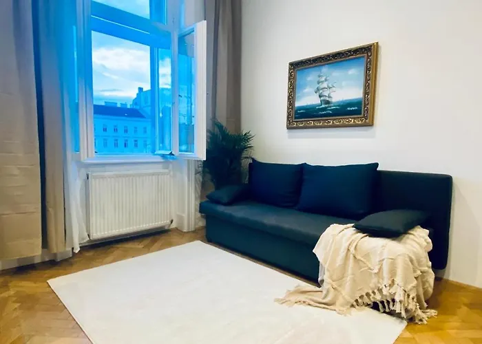 Comfortable 1br By Westbahnhof Apartment