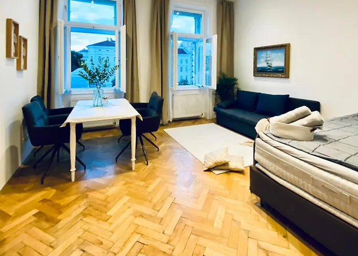 Comfortable 1br By Westbahnhof Apartment Vienna